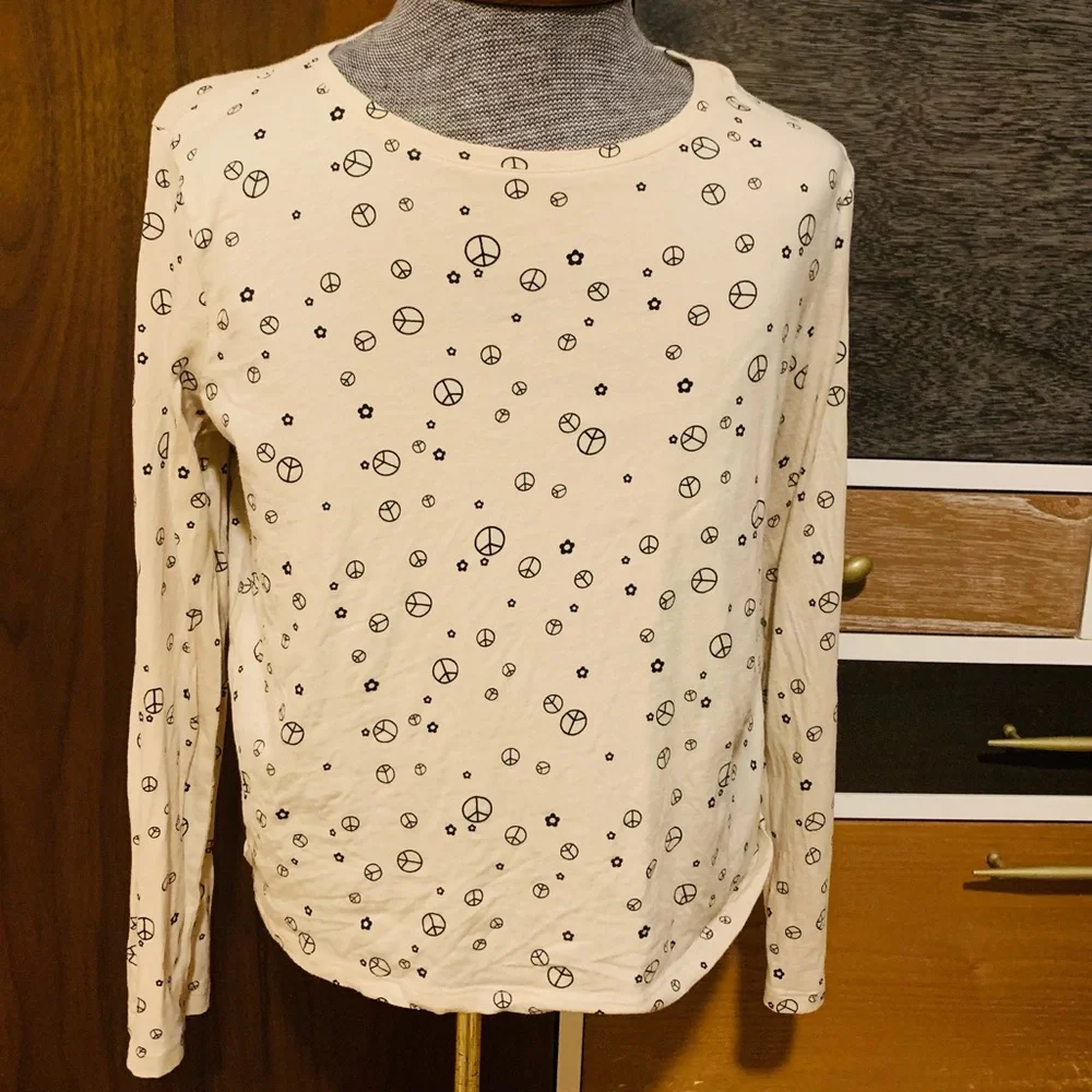 Old Navy Kids Softest Graphic Long Sleeve Tee in Peace Signs and Flowers